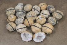 (20) Clear QUARTZ Crystal Geodes (ONE$)