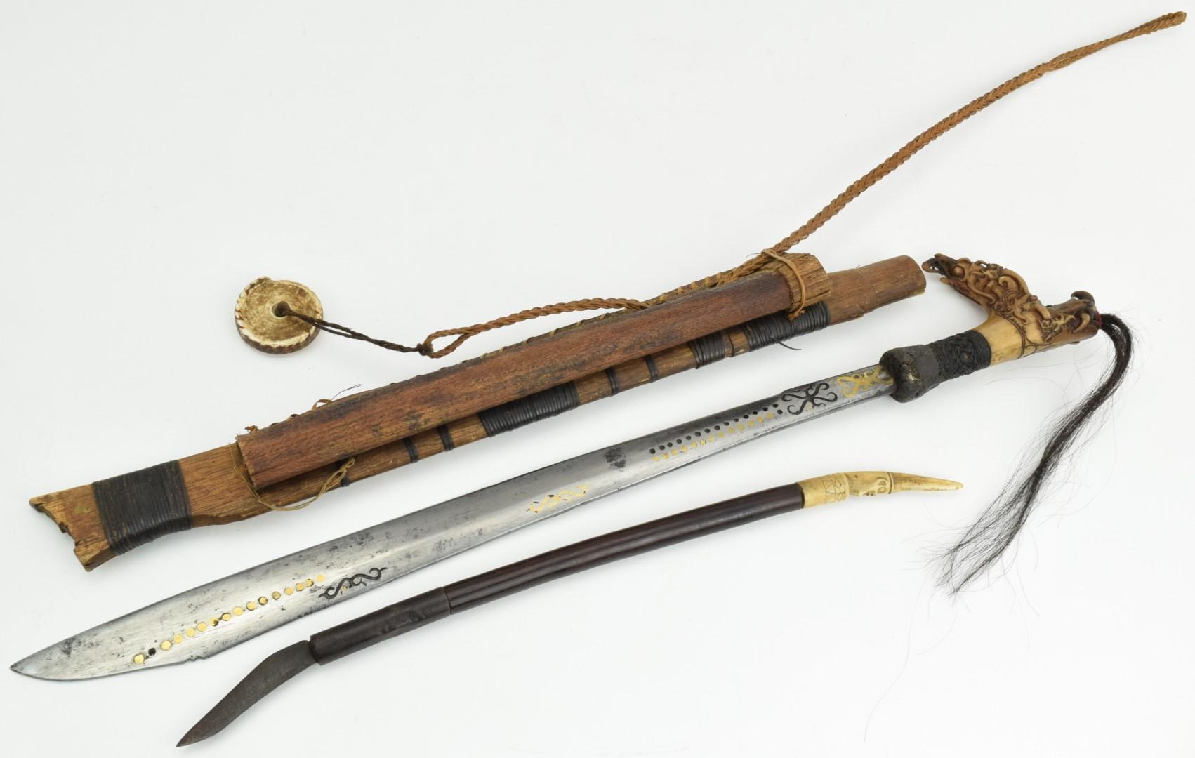 Fine 19th - early 20th C. Indonesian MANDAU Parang Ihlang Sword ~ Impressive Carved Grip & Gold Inla