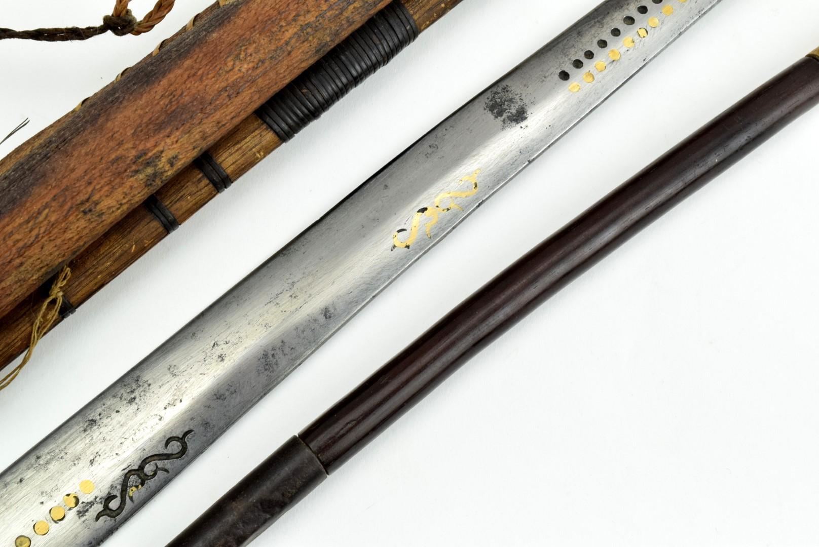 Fine 19th - early 20th C. Indonesian MANDAU Parang Ihlang Sword ~ Impressive Carved Grip & Gold Inla