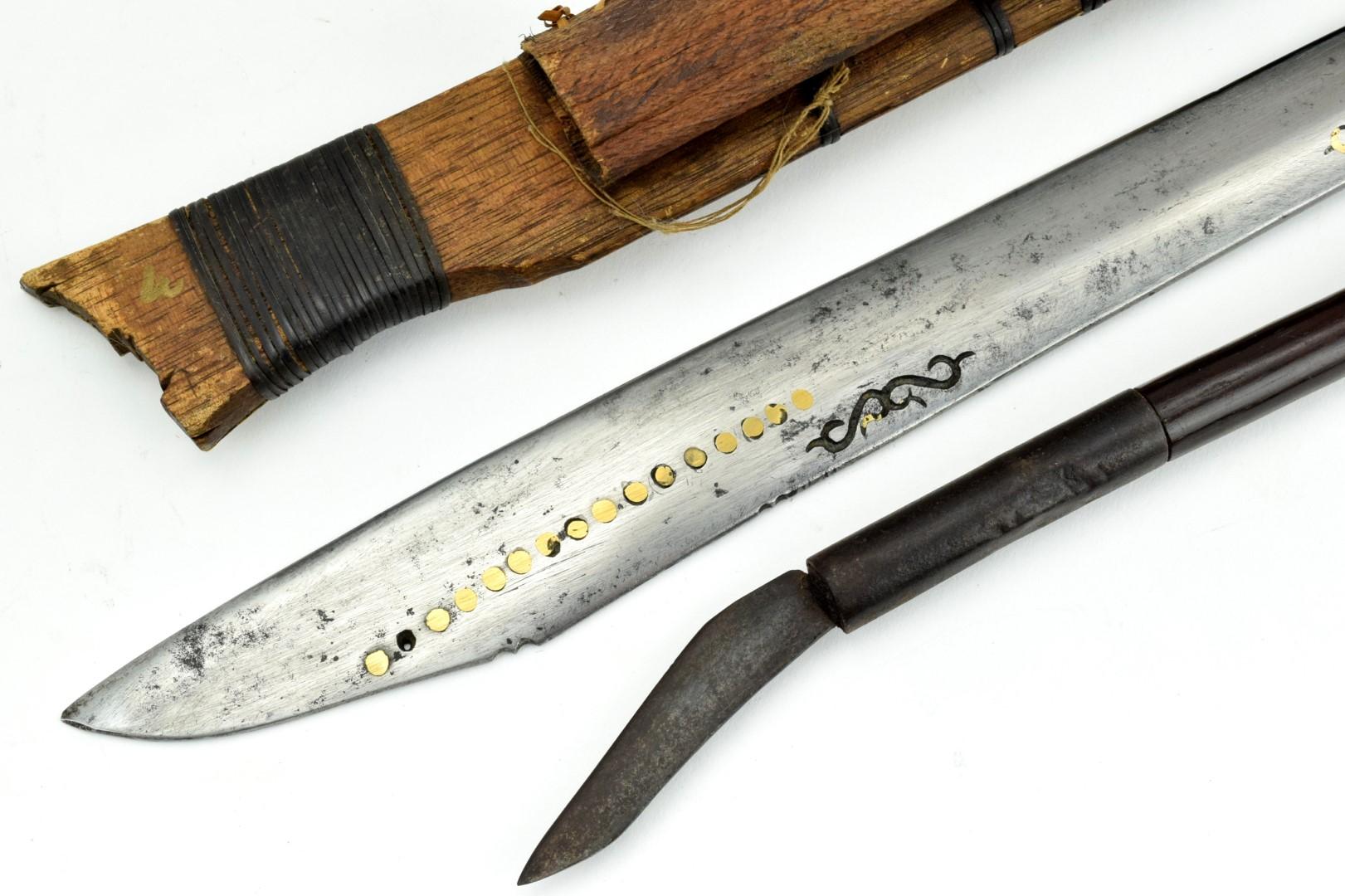 Fine 19th - early 20th C. Indonesian MANDAU Parang Ihlang Sword ~ Impressive Carved Grip & Gold Inla