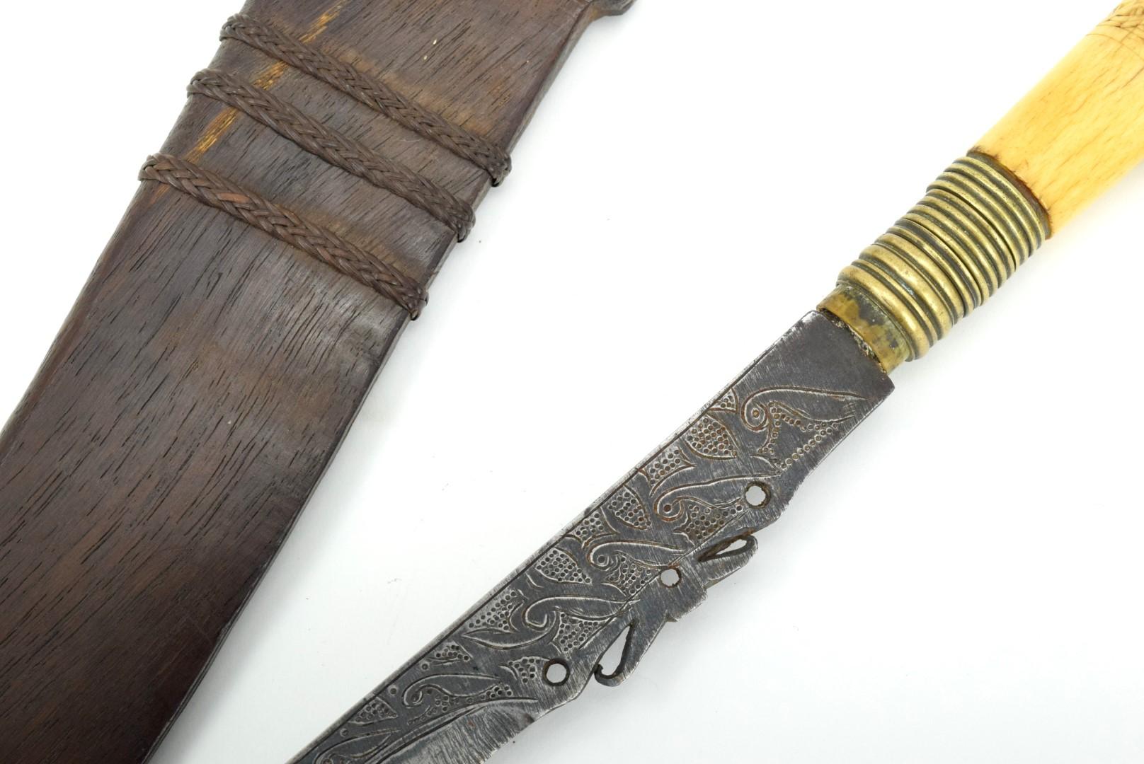 Scarce Early 20th C. Indonesian Borneo NIABOR Sword ~ Dayak Headhunters Tribe