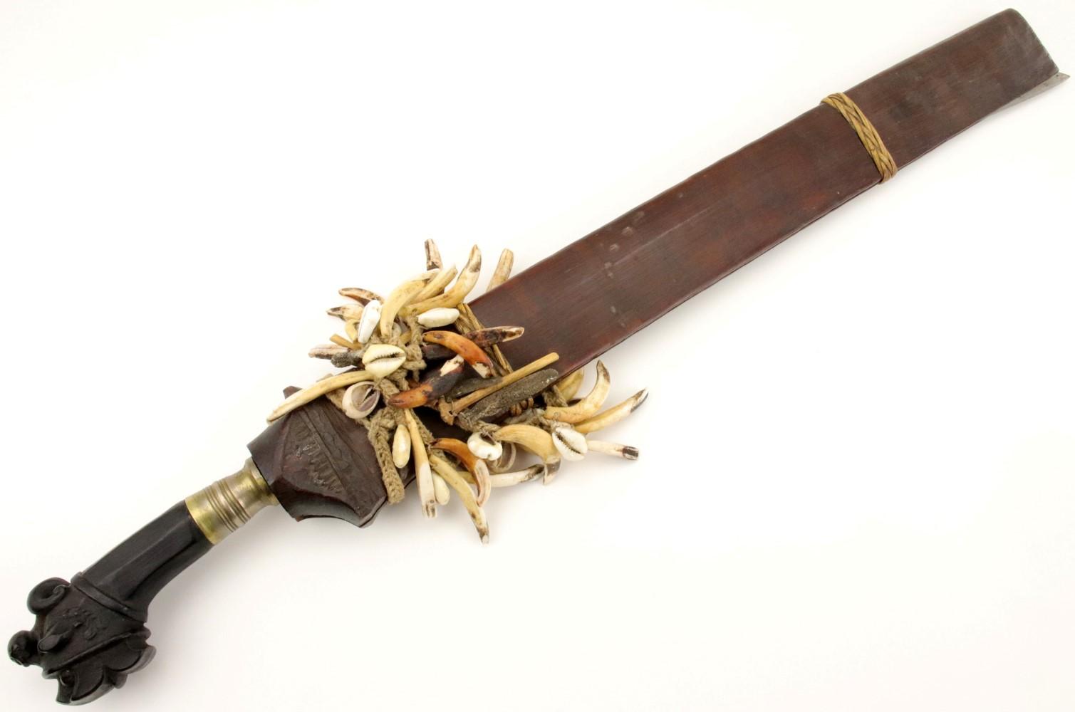 Rare 19th - early 20th C. Indonesian Nias BALATO Sword (telugu, balatu sebua) ~ Animal Teeth & Shell