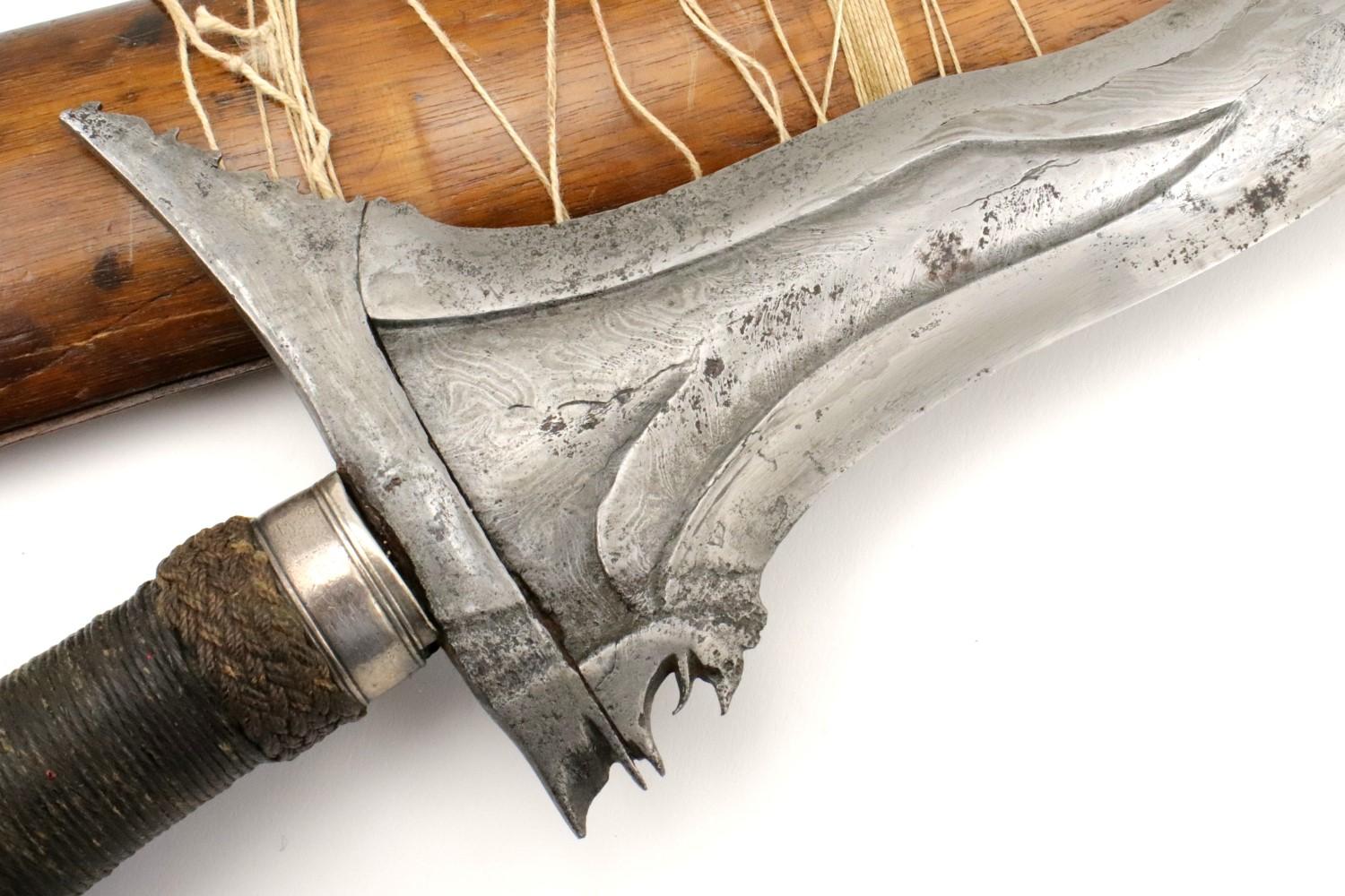 Rare 18th - early 19th C. Archaic Twistcore Damascus Philippine Moro KRIS Sword.
