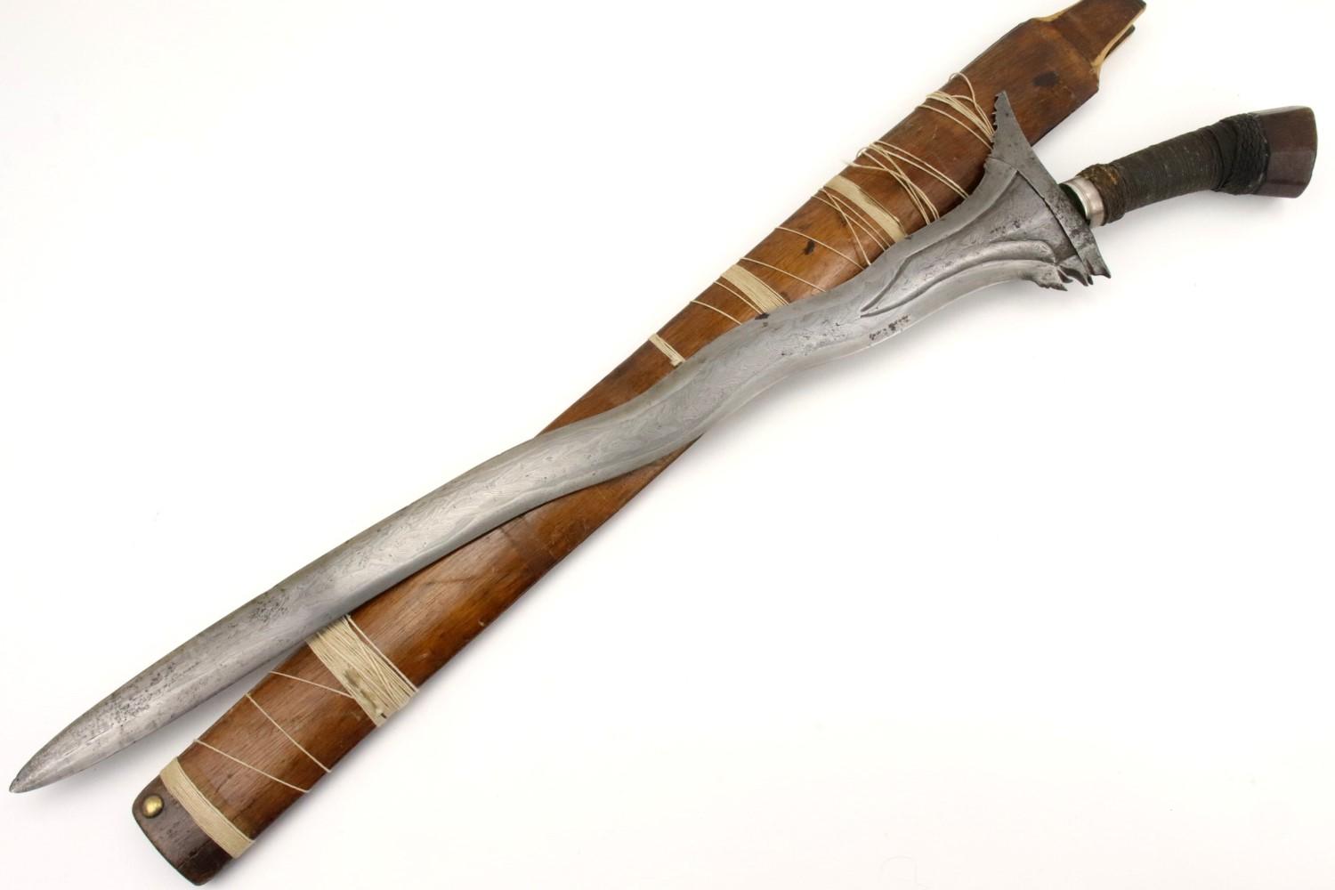Rare 18th - early 19th C. Archaic Twistcore Damascus Philippine Moro KRIS Sword.