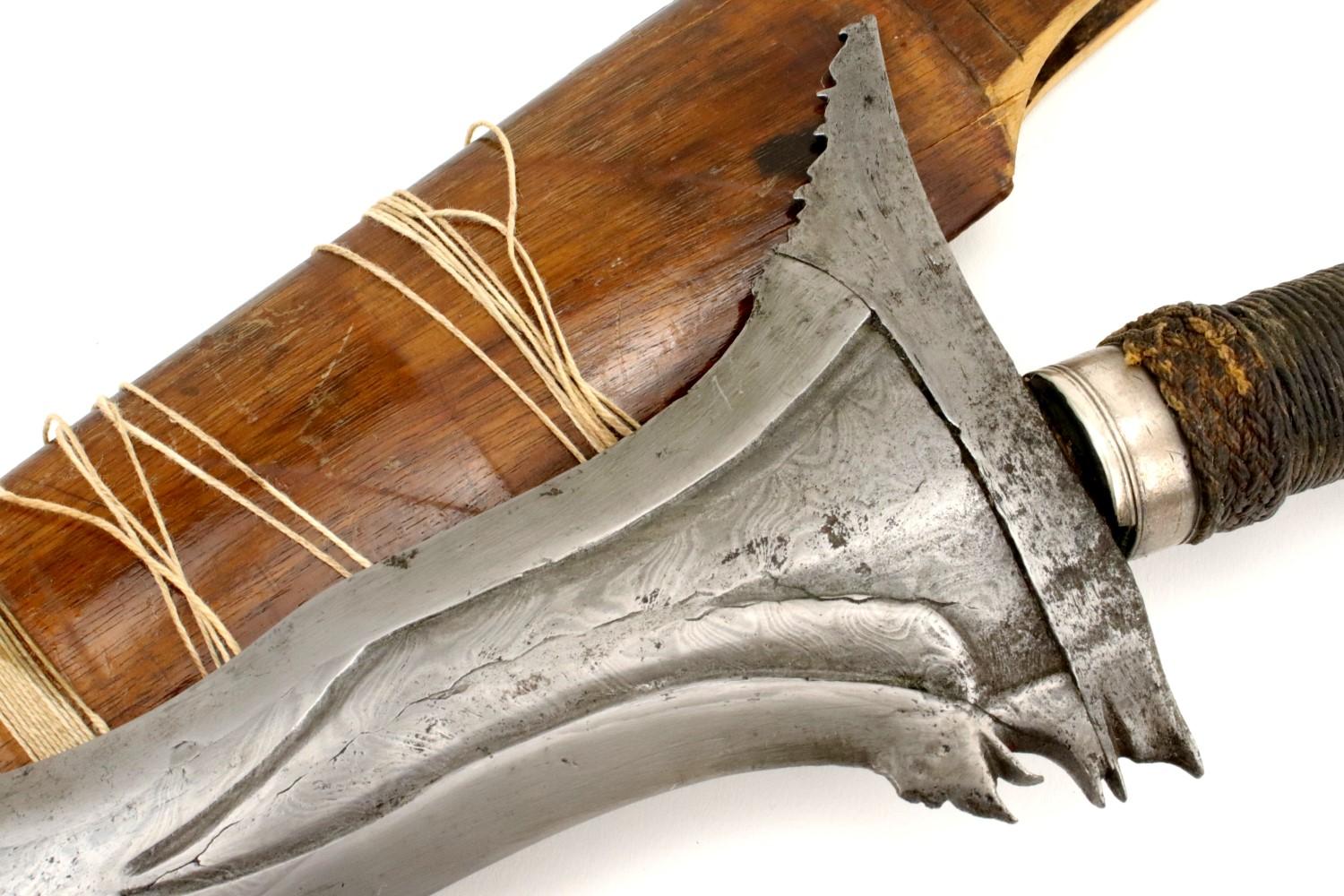 Rare 18th - early 19th C. Archaic Twistcore Damascus Philippine Moro KRIS Sword.