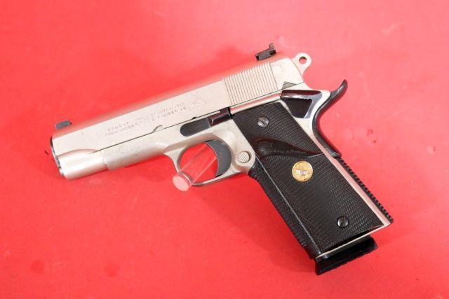 COLT COMBAT COMMANDER SERIES 45 SEMI AUTO PISTOL