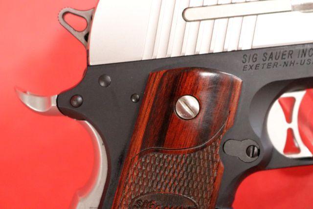 SIG SAUER ULTRA COMPACT 1911 .45 ACP PISTOL
