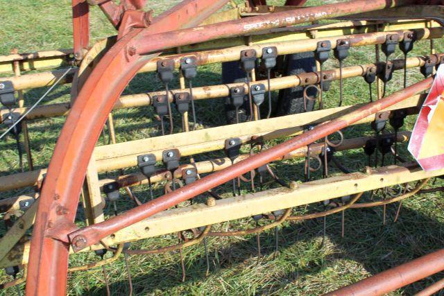 NEW HOLLAND ROLABAR 256 RAKE