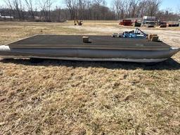 PONTOON DECK