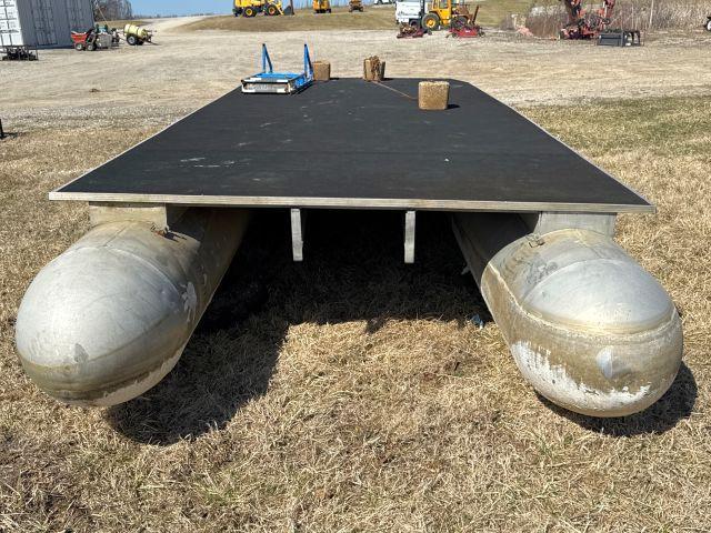 PONTOON DECK