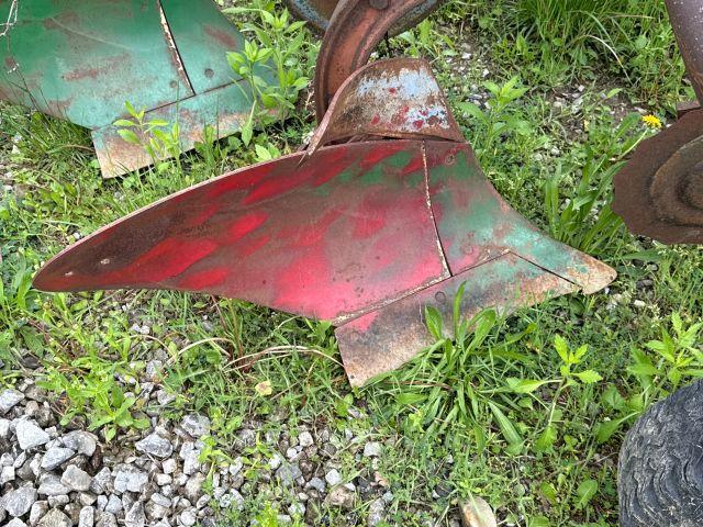 3 BOTTOM PLOW