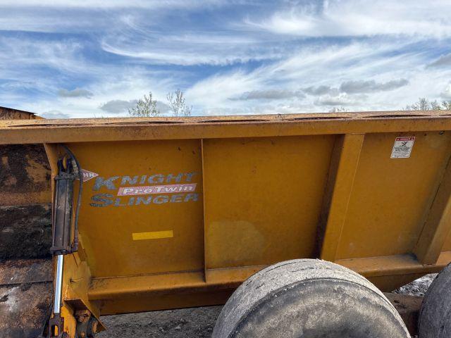 KUHN KNIGHT 8118 MANURE SPREADER