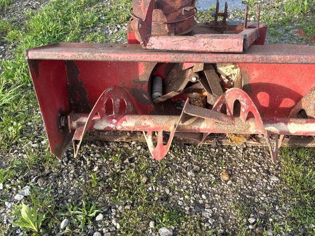MCKEE 220 SNOW BLOWER