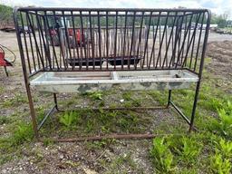 HAY FEEDER