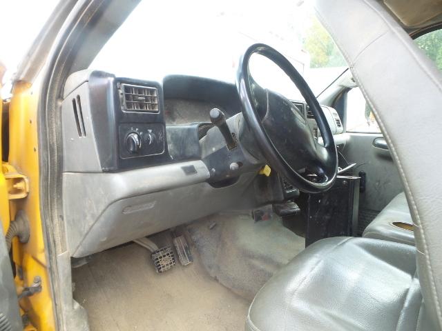 2002 FORD F650