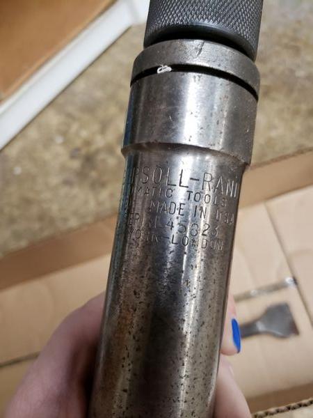INGERSOLL RAND PNEUMATIC CHISEL WITH 3 ATTACHMENTS