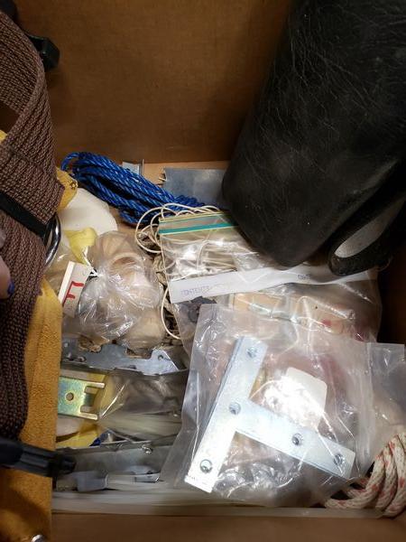 BOX OF MISC HOUSEHOLD