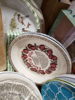 BOX OF MISC HOUSEHOLD