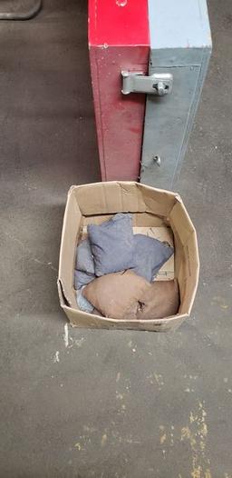 SET OF DBEAN BAG GAME BOARDS AND BEAN BAGS