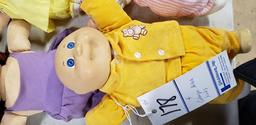 4 CABBAGE PATCH DOLLS
