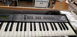 KORG X5 MUSIC SYNTHESIZER KEYBOARD