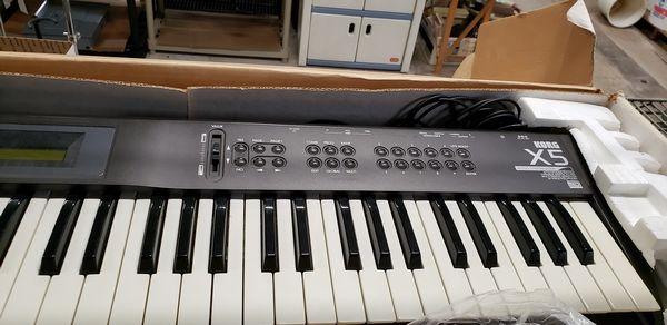 KORG X5 MUSIC SYNTHESIZER KEYBOARD