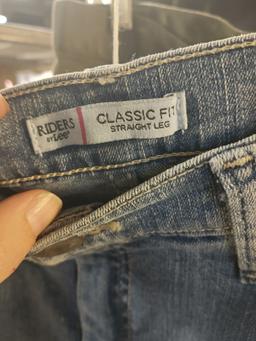 2 PAIRS OF WOMENS JEANS SIZE 14