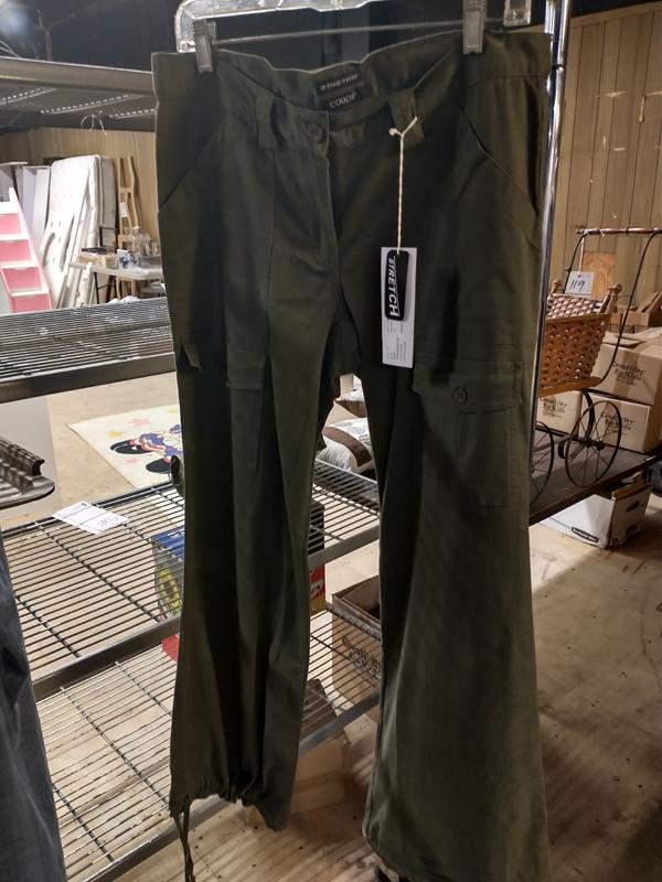 2 PAIRS OF WOMENS JEANS SIZE 14