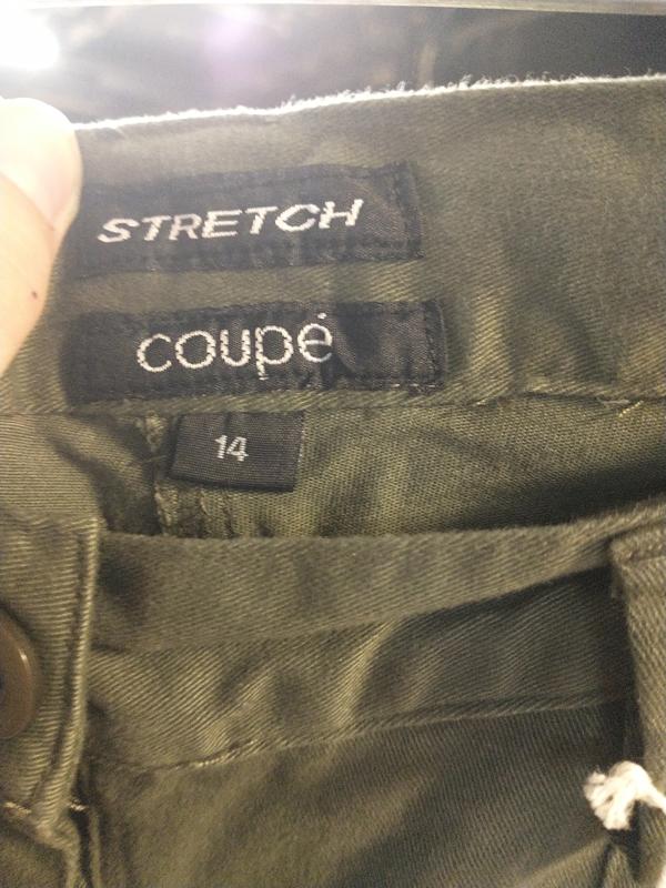 2 PAIRS OF WOMENS JEANS SIZE 14