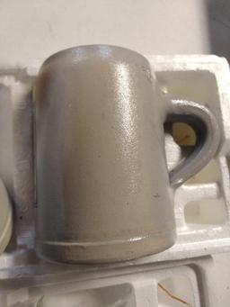 SET OF LOWENBRAU MUNICH MUGS