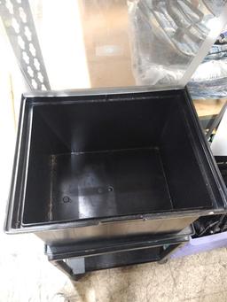 2 STORAGE ORGANIZER BINS