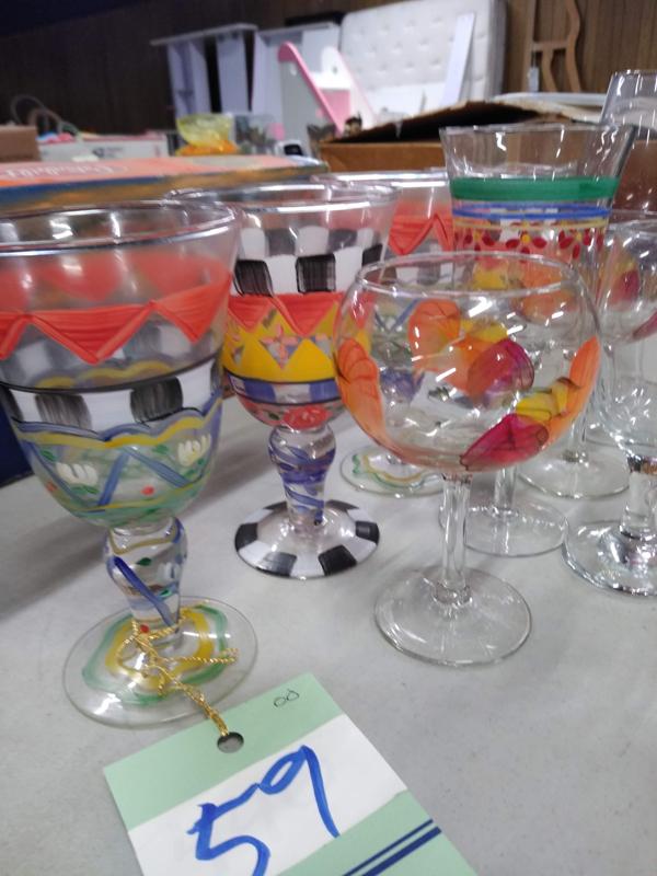 LOT OF GLASSWARE