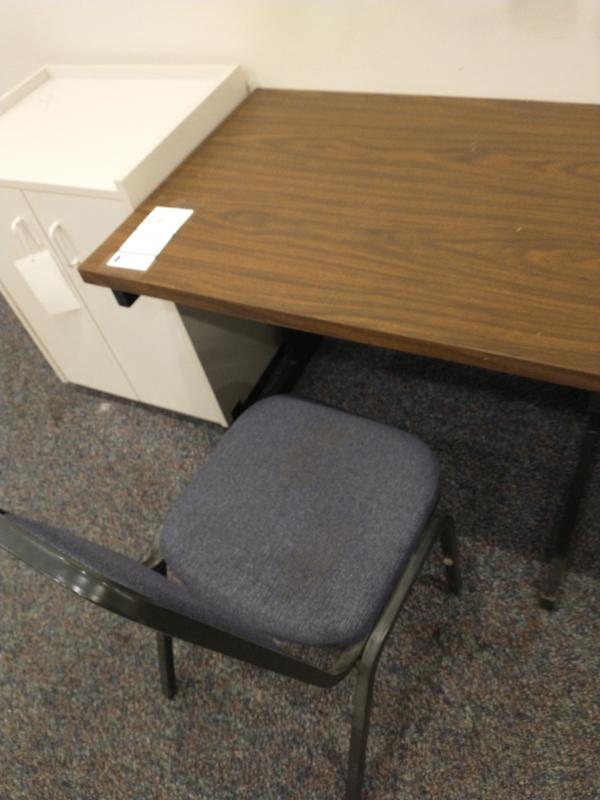 SINGLE PERSON DESK WITH CHAIR 36" X 26"