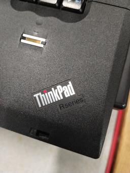 LOT OF 4 LENOVO THINK PADS L512 AND R61I