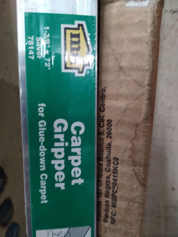 BOX OF CARPET GRIPPERS 1-1/3" X 72"