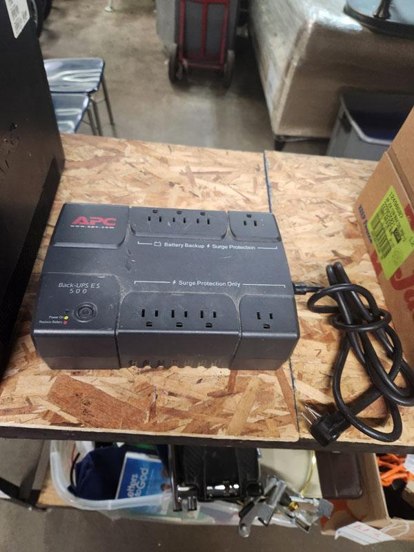 LOT OF 2 ASST APC BATTERY BACK-UPS AND SURGE PROCTECTIONS