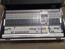 SOUNDCRAFT RW5692SM150999 PROFESSIONAL AUDIO MIXER IN PORTABLE STORAGE CASE