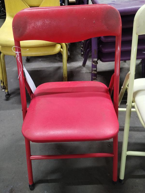 LOT OF 2 SMALL TODDLER FOLDING CHAIRS