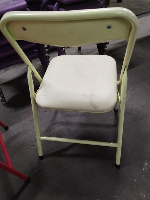LOT OF 2 SMALL TODDLER FOLDING CHAIRS