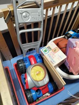 LOT OF ASSORTED TOYS