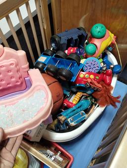 LOT OF ASSORTED TOYS