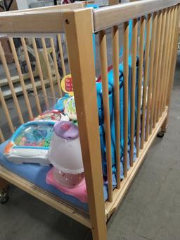 COMMUNITY PLAYTHINGS BACKSAFE CLEAR VIEW CRIB 40"x26"x37x