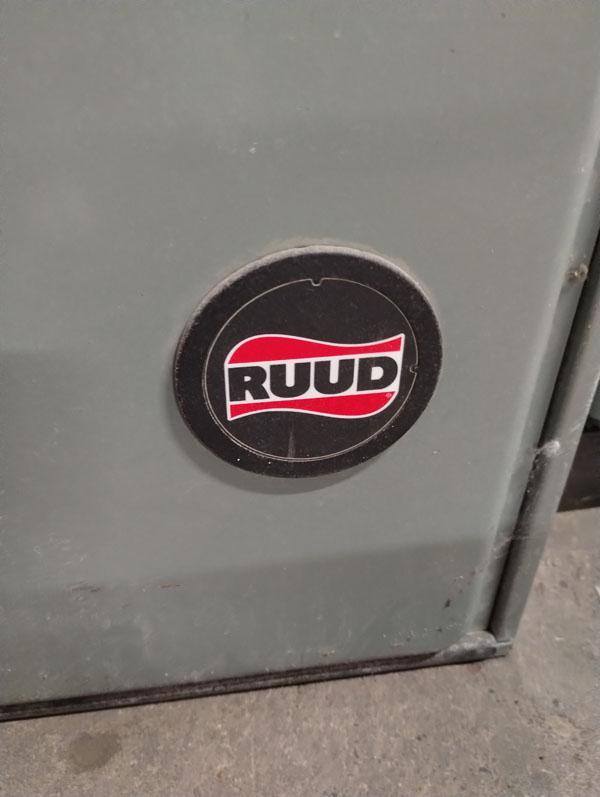 RUUD A/C UNIT MODEL:13ACN60A01 - PHASE 3, 208/230VOLTS, 60 HERTZ