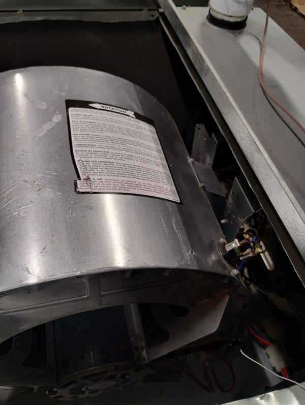 RUUD A/C UNIT MODEL:13ACN60A01 - PHASE 3, 208/230VOLTS, 60 HERTZ