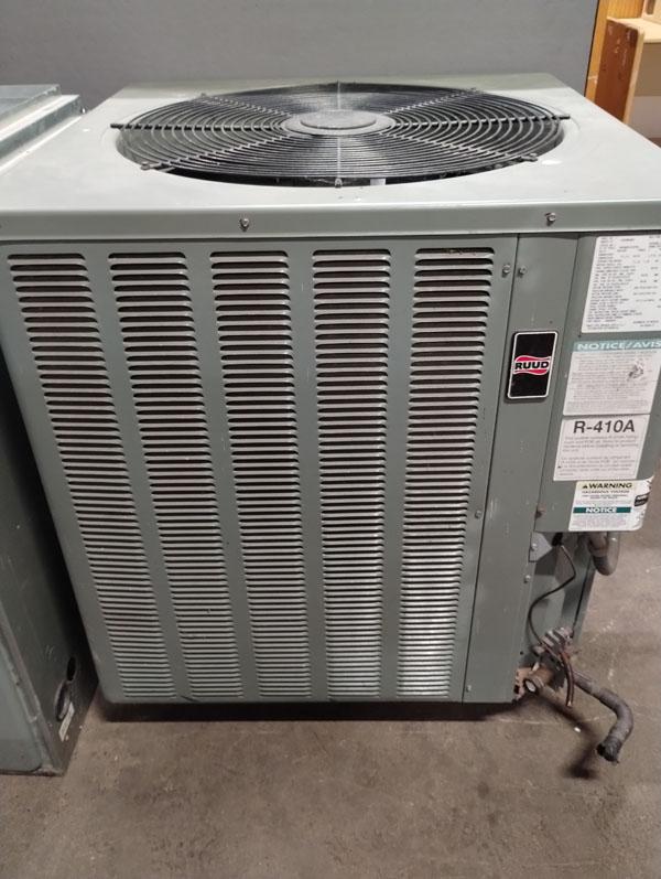 RUUD A/C UNIT MODEL:13ACN60A01 - PHASE 3, 208/230VOLTS, 60 HERTZ