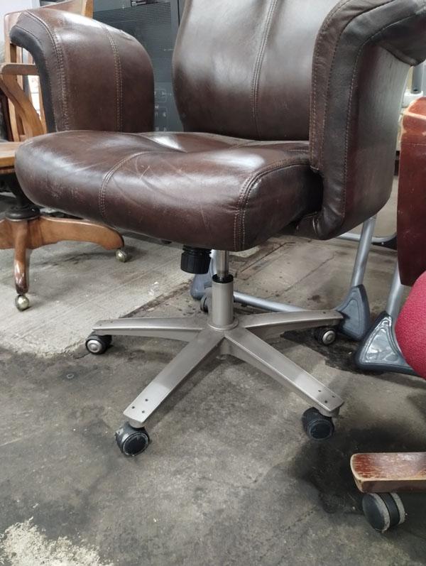 2 OFFICE CHAIRS