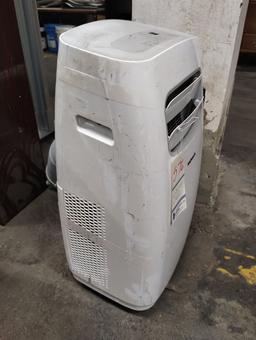 MAGNAVOX PORTABLE AIR CONDITIONER - MODEL P-08NPE