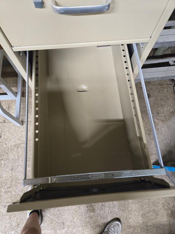 METAL 4 DRAWER FILEX FILE CABINET