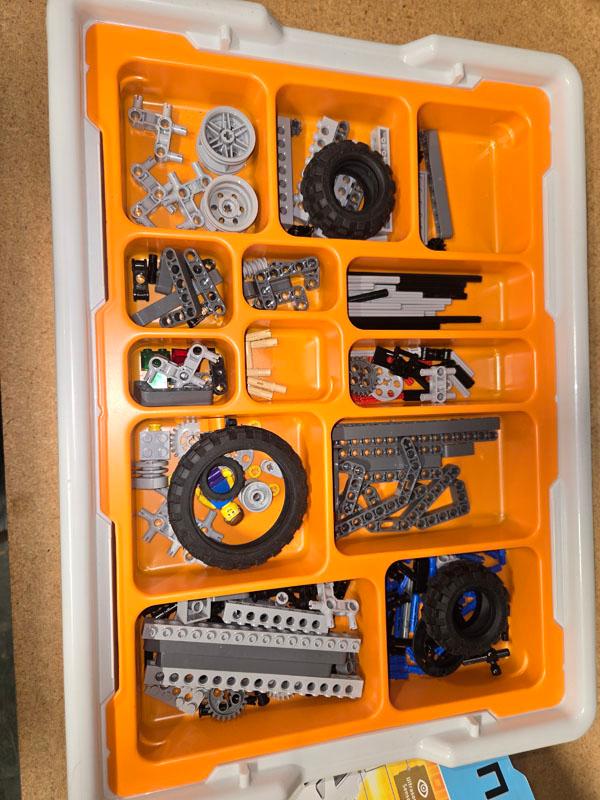 3 LEGO MINDSTORMS EDUCATION 9797 NXT BASE SETS - VERSION 95