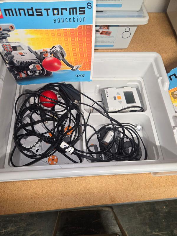 3 LEGO MINDSTORMS EDUCATION 9797 NXT BASE SETS - VERSION 95